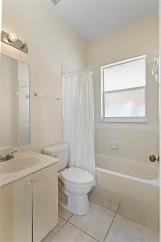 2215 NW 76th Terrace Pembroke Pines FL 33024