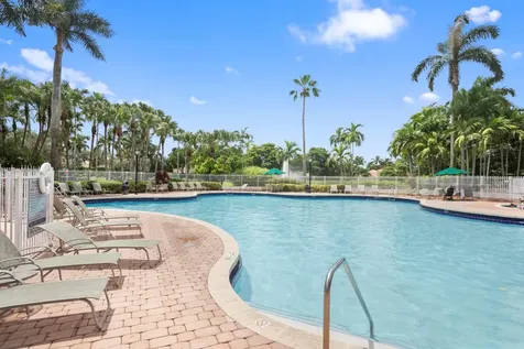 2215 NW 76th Terrace Pembroke Pines FL 33024
