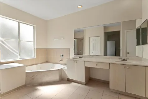 2215 NW 76th Terrace Pembroke Pines FL 33024