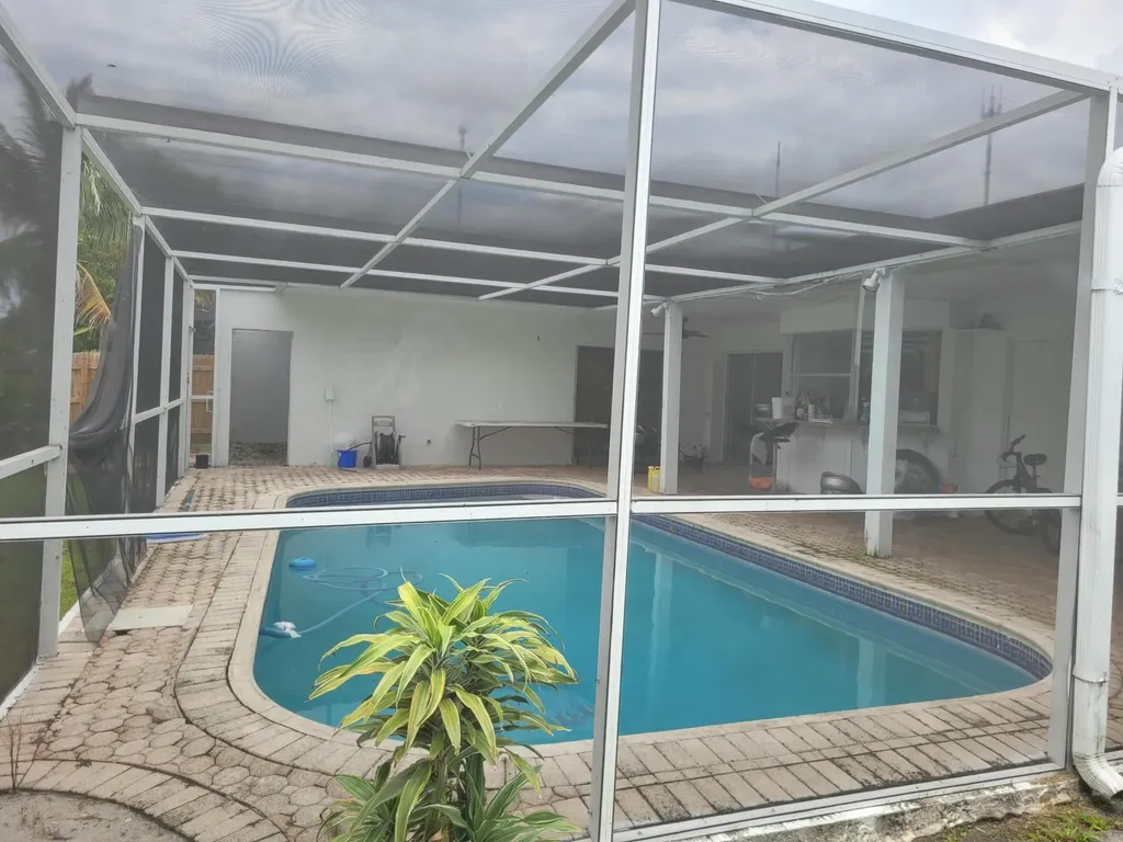 6641 Emerald Lake Drive Miramar FL 33023