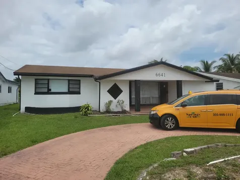 6641 Emerald Lake Drive Miramar FL 33023