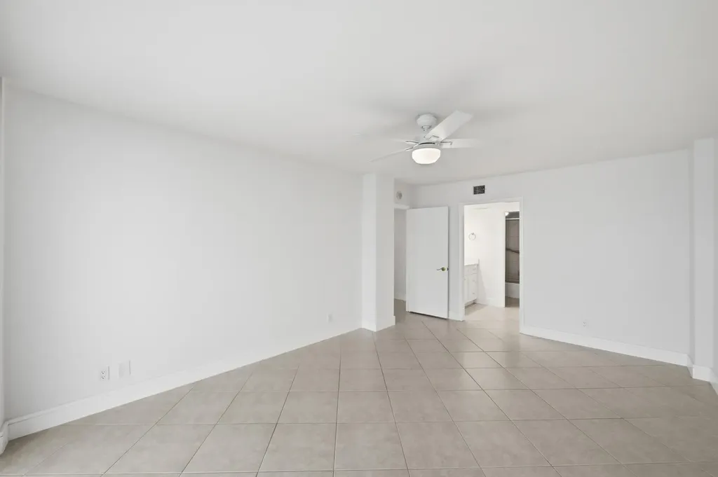 800 SE 20th Avenue Deerfield Beach FL 33441