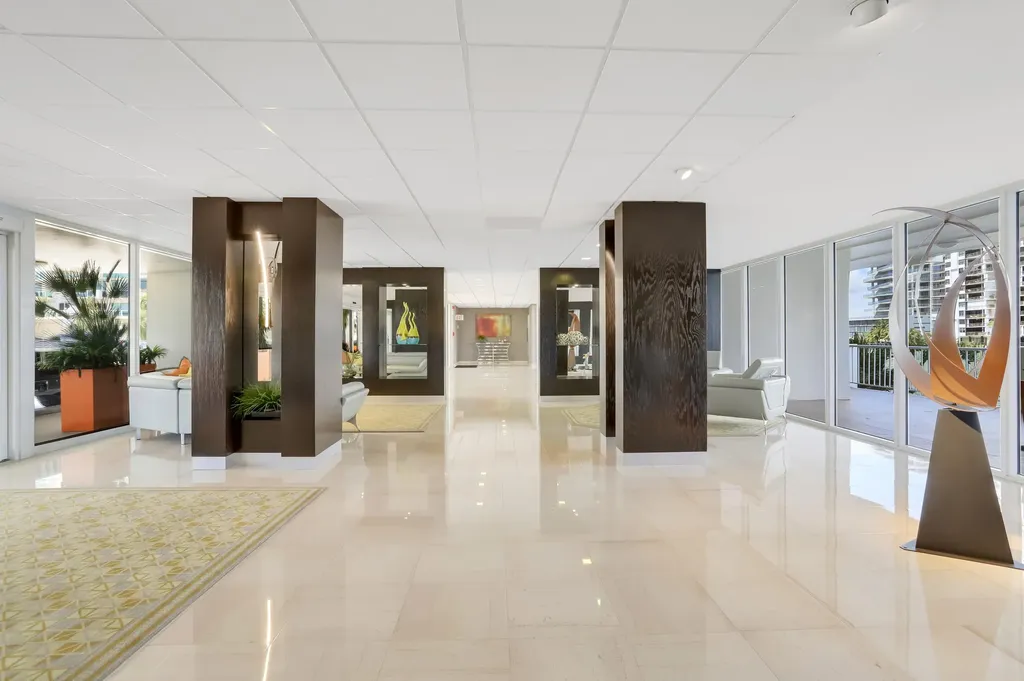 2800 E Sunrise Boulevard Fort Lauderdale FL 33304