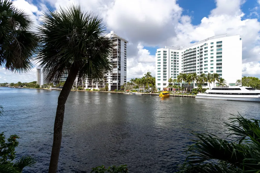2800 E Sunrise Boulevard Fort Lauderdale FL 33304