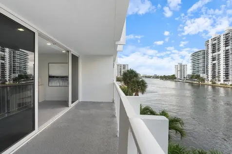 2800 E Sunrise Boulevard Fort Lauderdale FL 33304