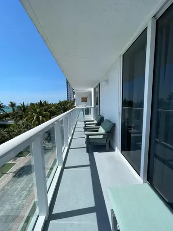 2457 Collins Avenue Miami Beach FL 33140
