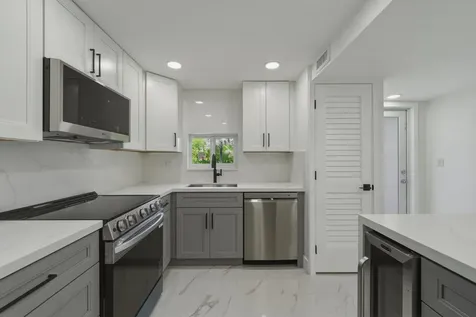 8970 S Hollybrook Boulevard Pembroke Pines FL 33025