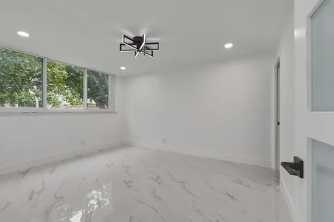 8970 S Hollybrook Boulevard Pembroke Pines FL 33025