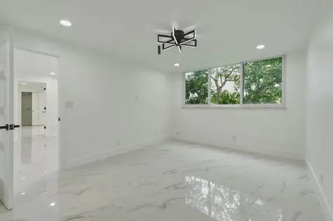 8970 S Hollybrook Boulevard Pembroke Pines FL 33025