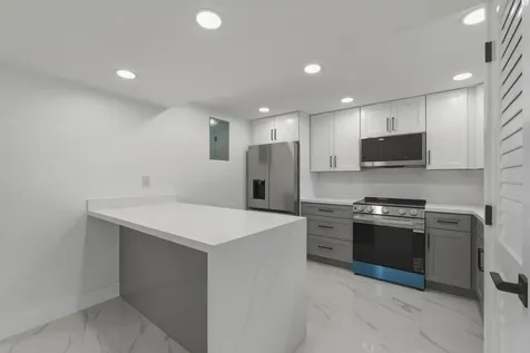 8970 S Hollybrook Boulevard Pembroke Pines FL 33025