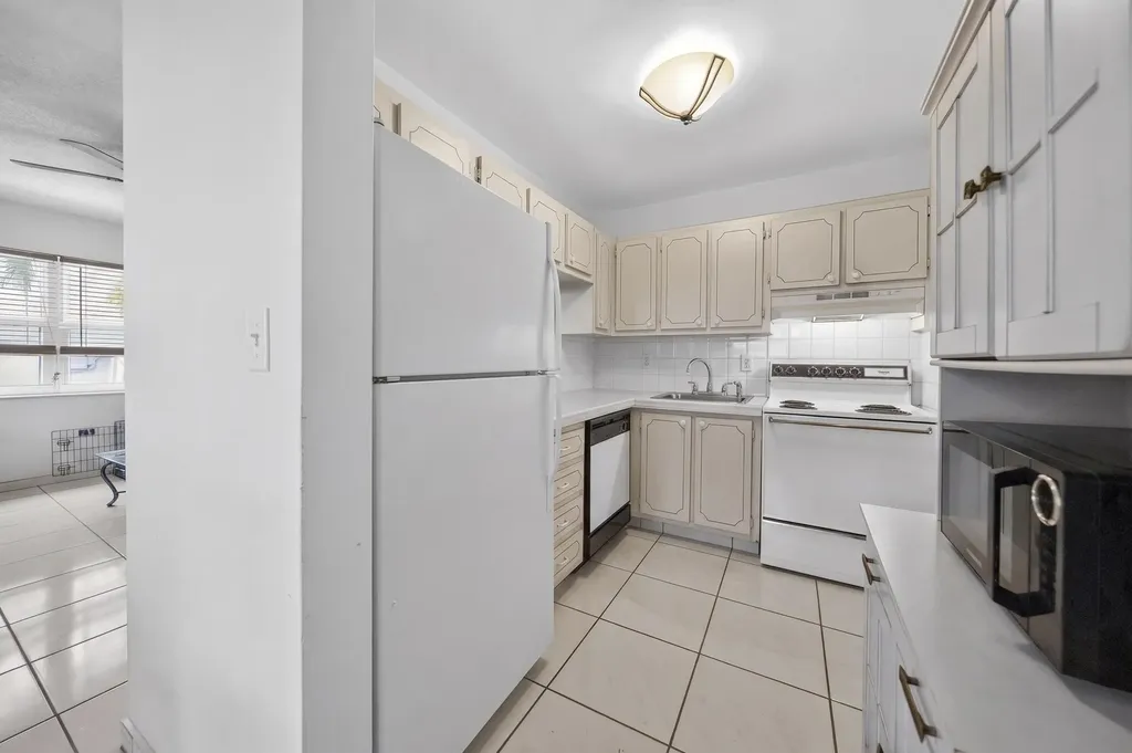 2918 Funston Street Hollywood FL 33020