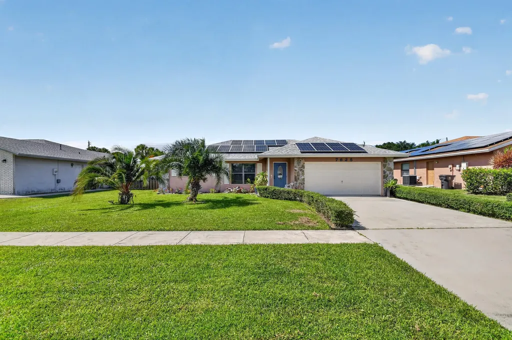 7625 Woodland Creek Lane Lake Worth FL 33467
