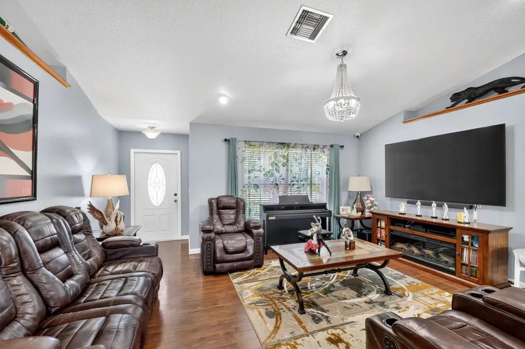 7625 Woodland Creek Lane Lake Worth FL 33467