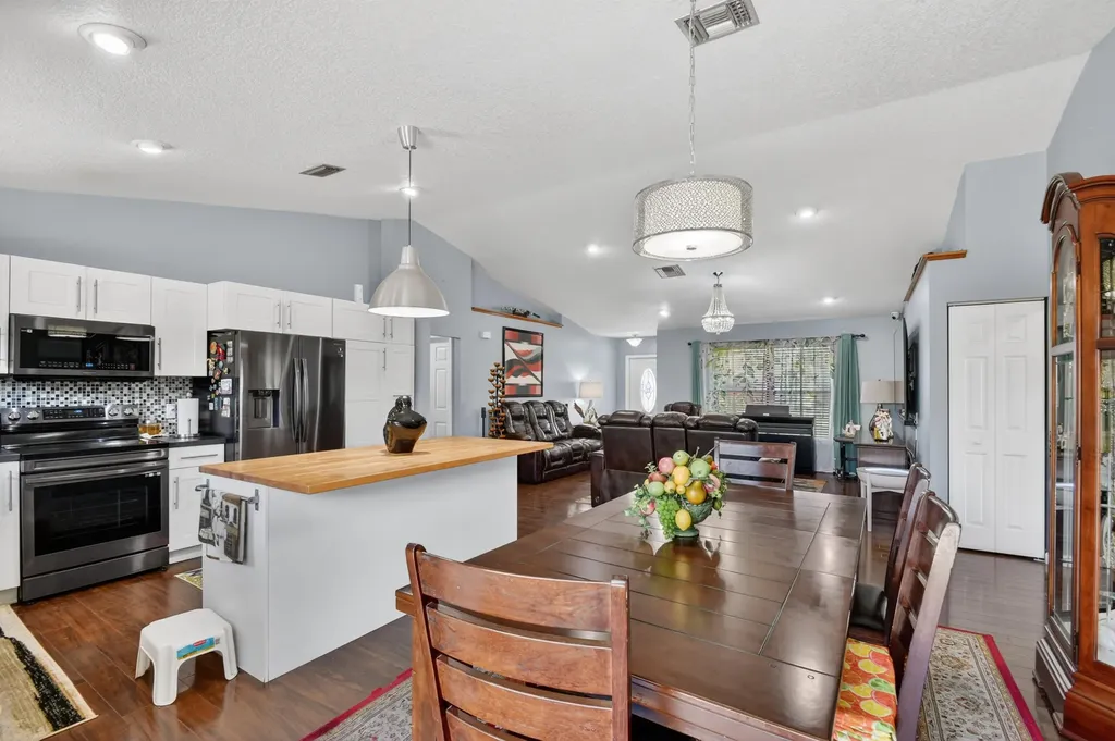 7625 Woodland Creek Lane Lake Worth FL 33467