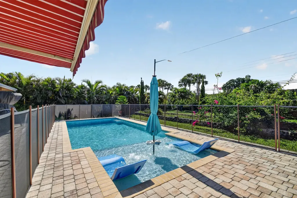7625 Woodland Creek Lane Lake Worth FL 33467