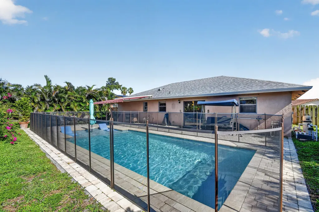 7625 Woodland Creek Lane Lake Worth FL 33467