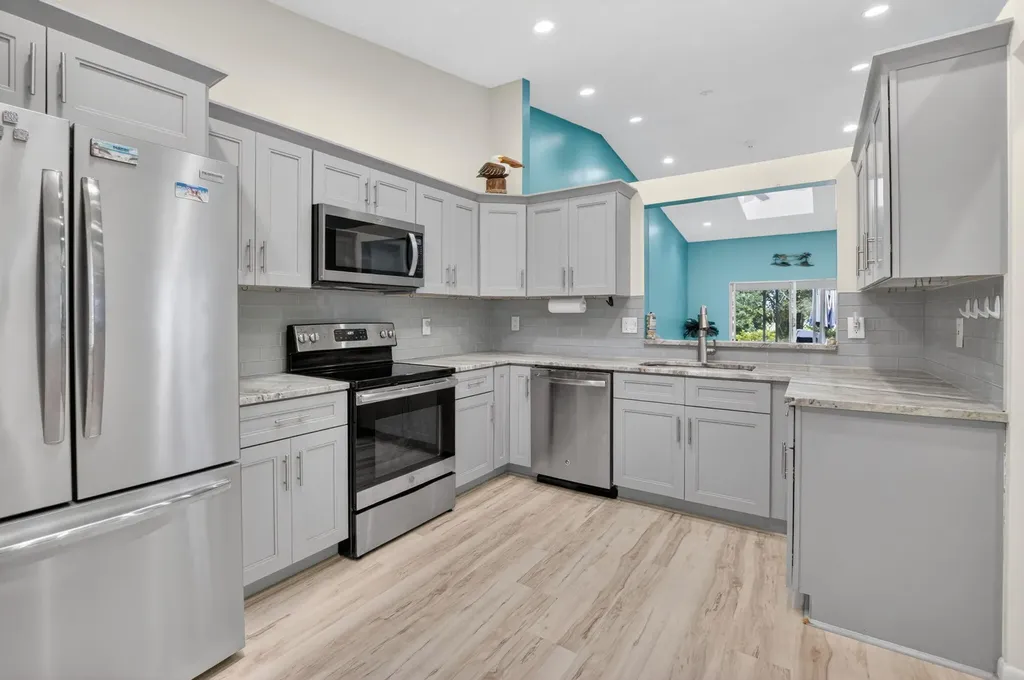 6082 Waldwick Circle Delray Beach FL 33484