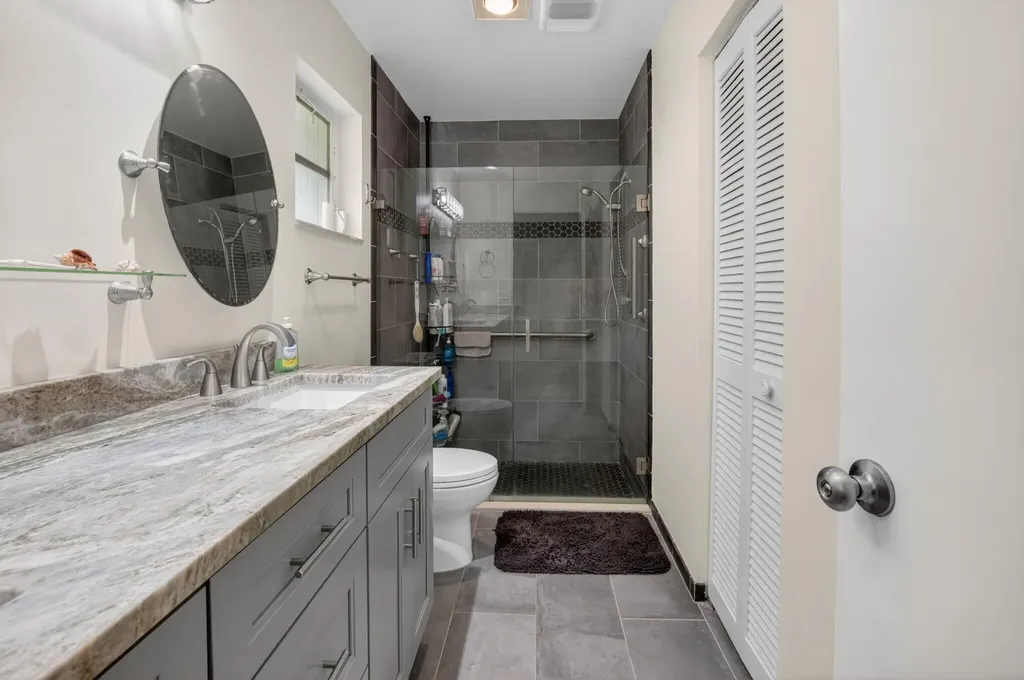 6082 Waldwick Circle Delray Beach FL 33484