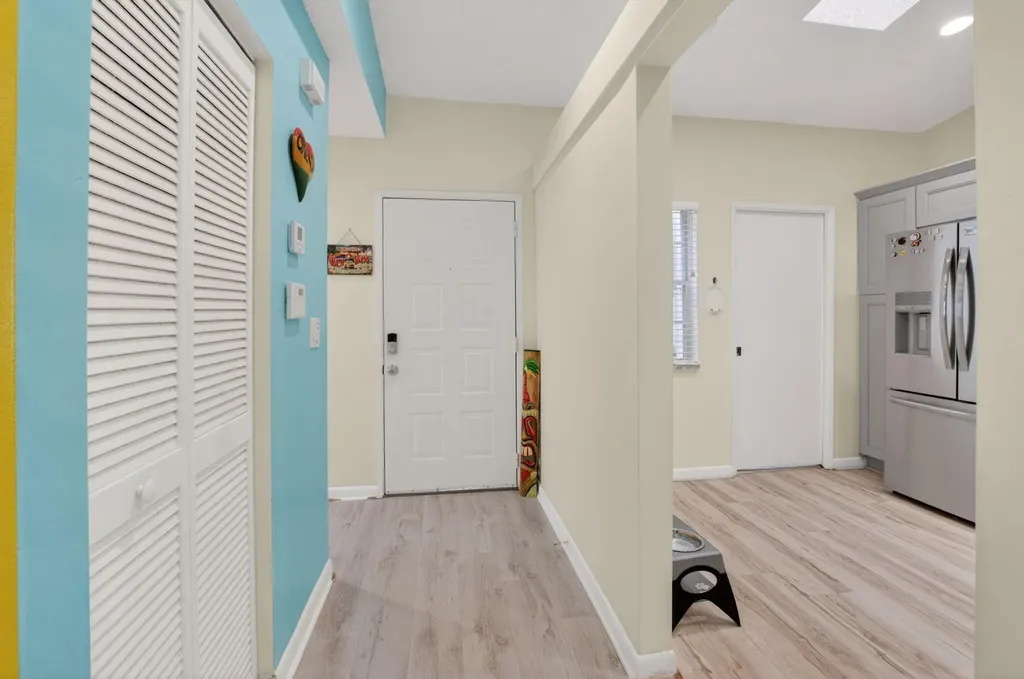 6082 Waldwick Circle Delray Beach FL 33484