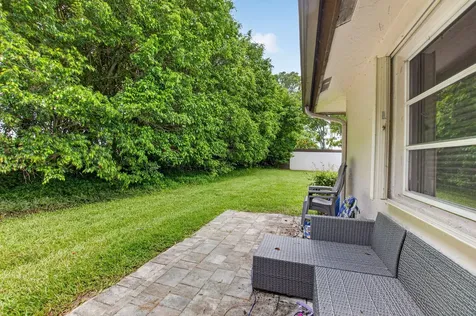 6082 Waldwick Circle Delray Beach FL 33484