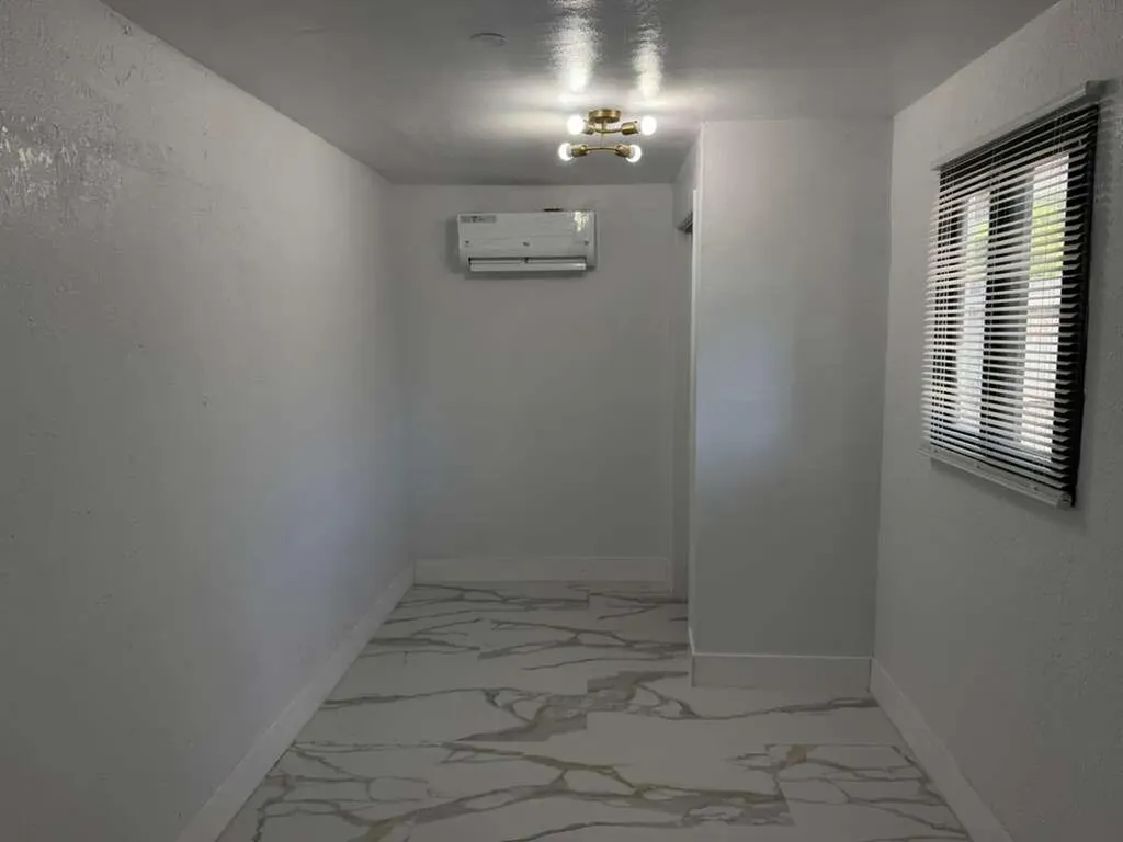 160 SE 15th Avenue Pompano Beach FL 33060