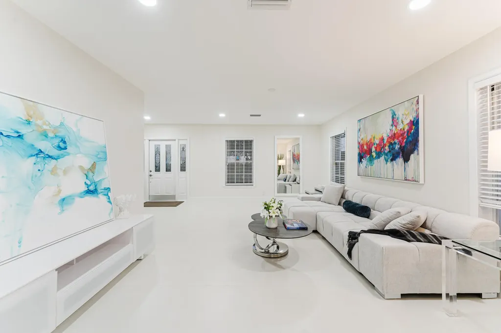 3199 NE 6th Drive Boca Raton FL 33431