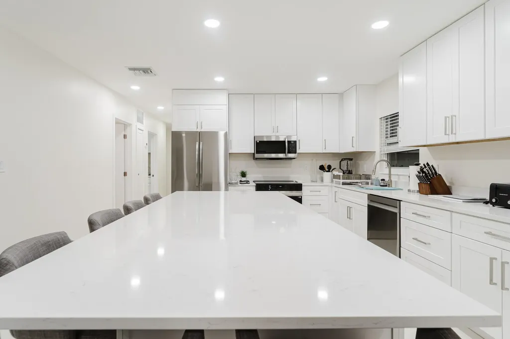 3199 NE 6th Drive Boca Raton FL 33431