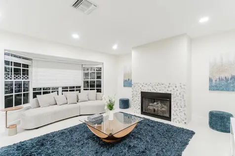 3199 NE 6th Drive Boca Raton FL 33431