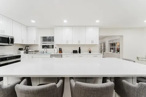 3199 NE 6th Drive Boca Raton FL 33431