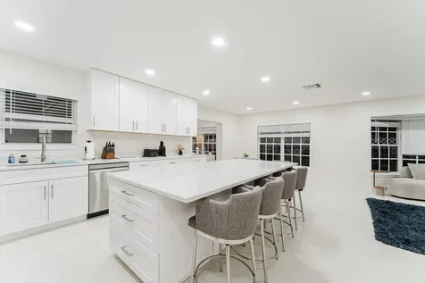 3199 NE 6th Drive Boca Raton FL 33431
