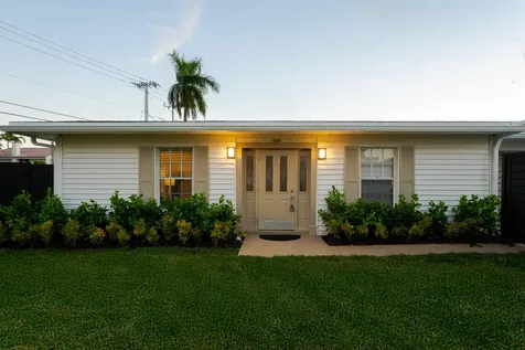 3199 NE 6th Drive Boca Raton FL 33431