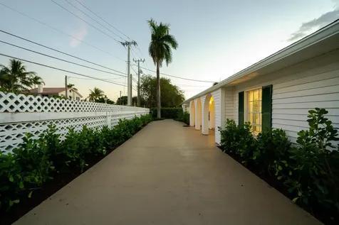 3199 NE 6th Drive Boca Raton FL 33431