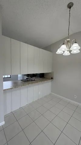 5460 S Lakewood Circle S Margate FL 33063