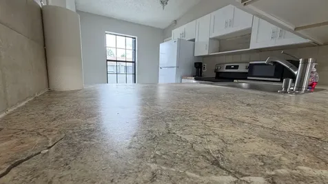 5460 S Lakewood Circle S Margate FL 33063