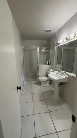 5460 S Lakewood Circle S Margate FL 33063