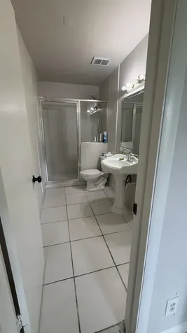 5460 S Lakewood Circle S Margate FL 33063