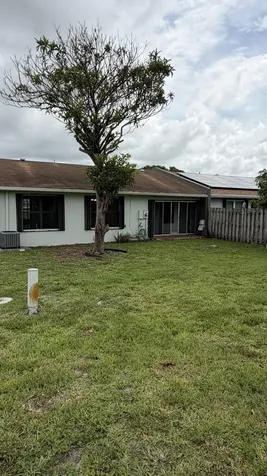5460 S Lakewood Circle S Margate FL 33063