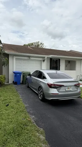 5460 S Lakewood Circle S Margate FL 33063