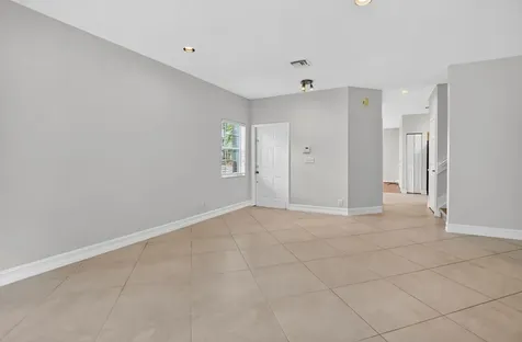21270 Vía Eden Boca Raton FL 33433