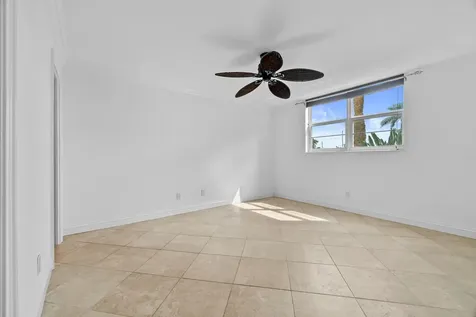 2731 NE 14th Street Pompano Beach FL 33062