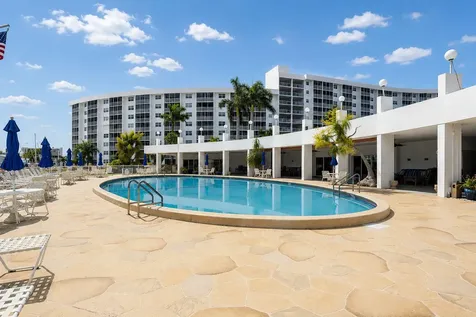 2731 NE 14th Street Pompano Beach FL 33062