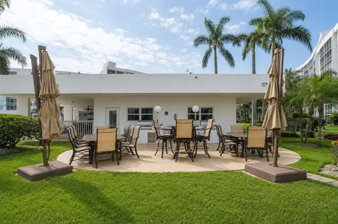 2731 NE 14th Street Pompano Beach FL 33062
