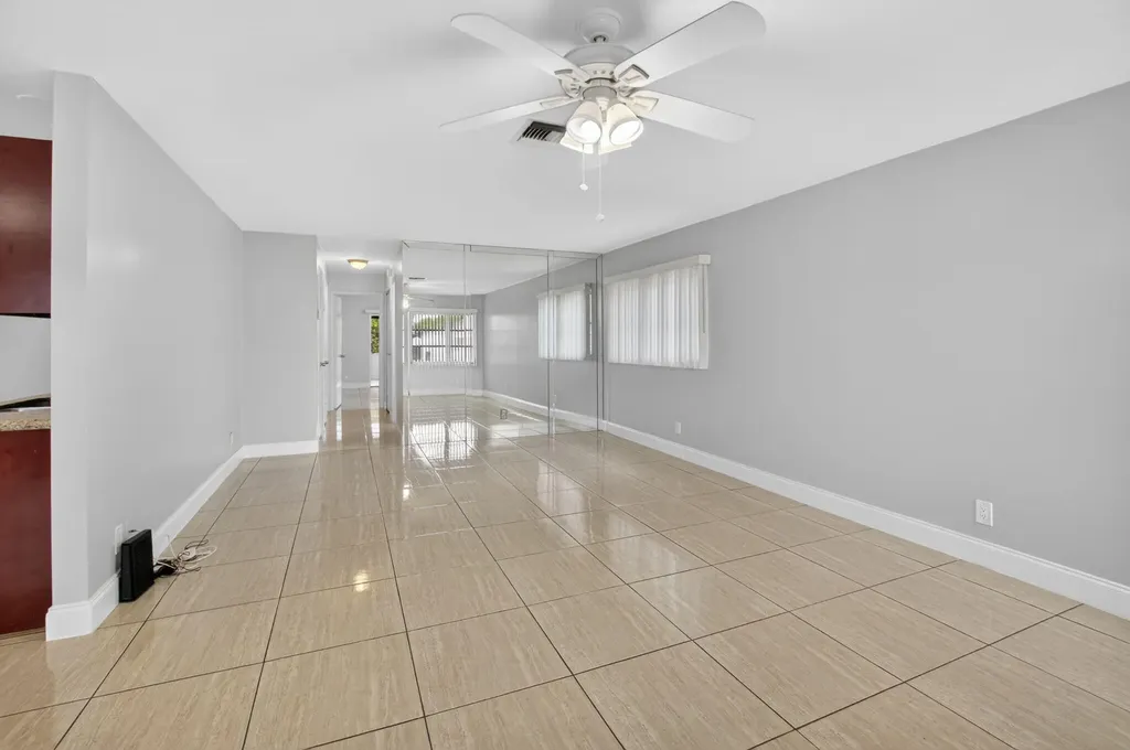 14696 Lucy Drive Delray Beach FL 33484
