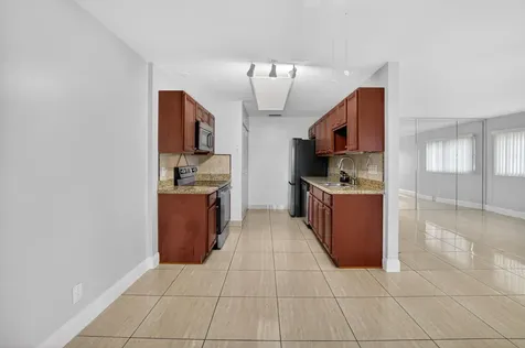 14696 Lucy Drive Delray Beach FL 33484