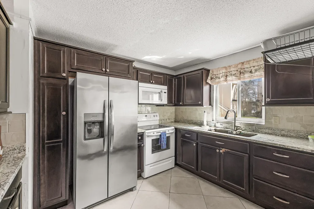 1500 NE 13th Terrace Jensen Beach FL 34957