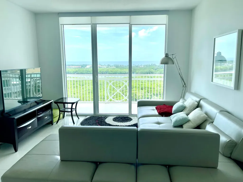 350 N Federal Highway Boynton Beach FL 33435