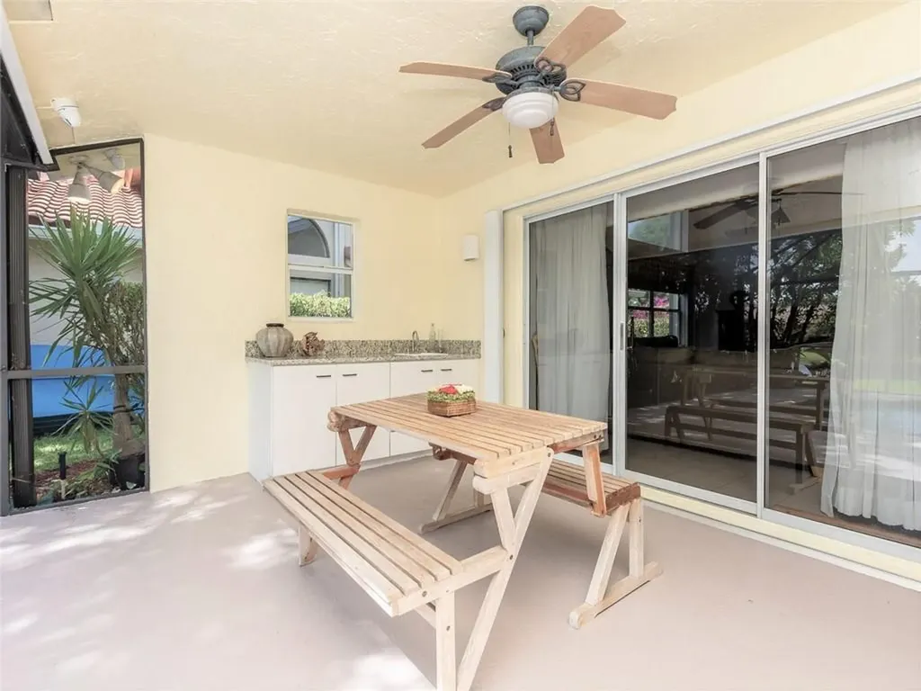 1230 Fairfax Court Weston FL 33326