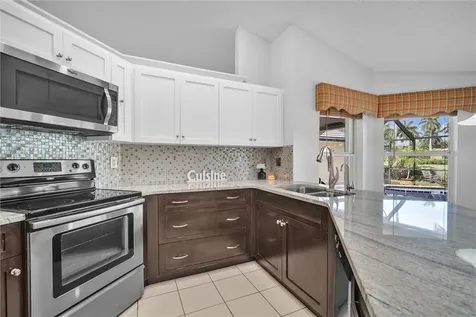 1230 Fairfax Court Weston FL 33326