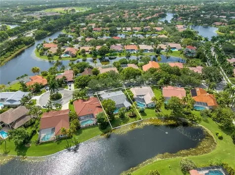 1230 Fairfax Court Weston FL 33326