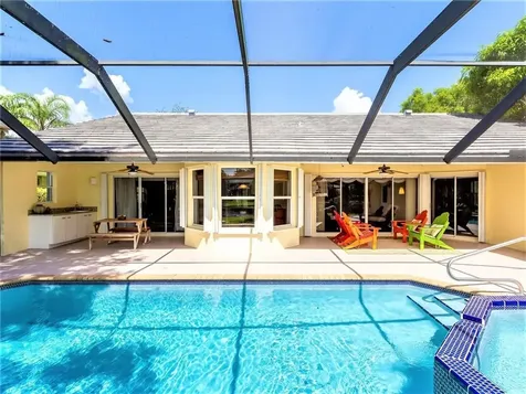 1230 Fairfax Court Weston FL 33326